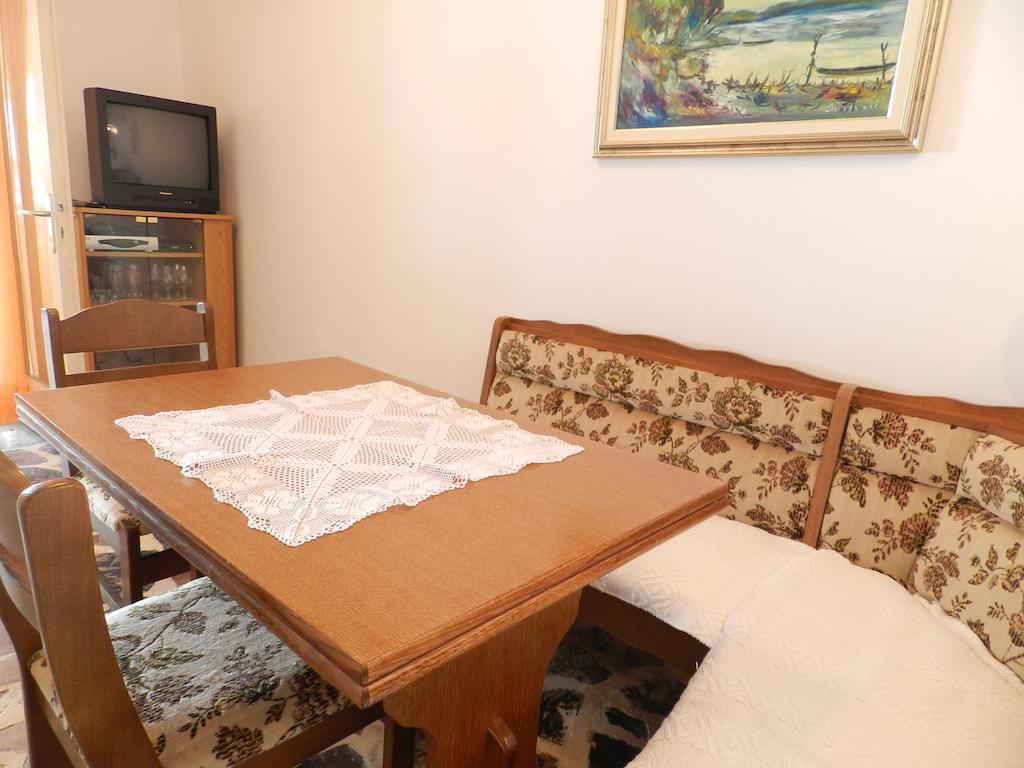 Apartment Mihalj Jadrija-Ground Floor Oda fotoğraf